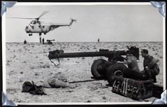 'Bootneck' in desert 1960